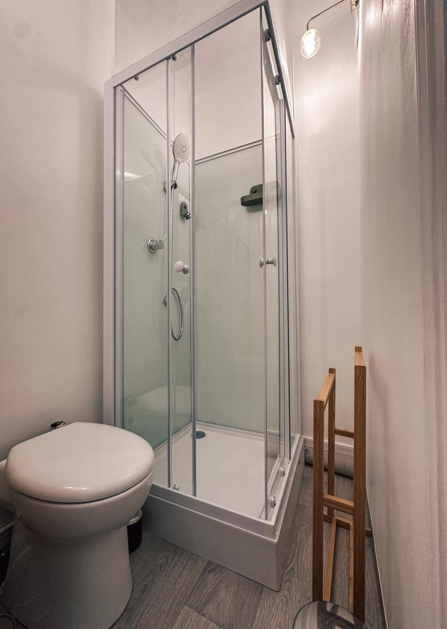 Studio Independant Pres De Montmartre Paris Exteriör bild